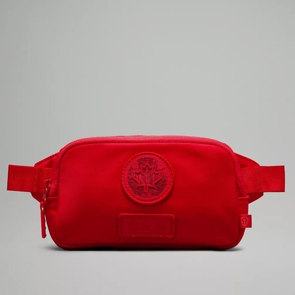 Lululemon Future Legacy Belt Bag in Spicy Red - Picture 1 of 4